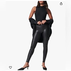 Spanx faux leather black leggings (xs) new 🤩